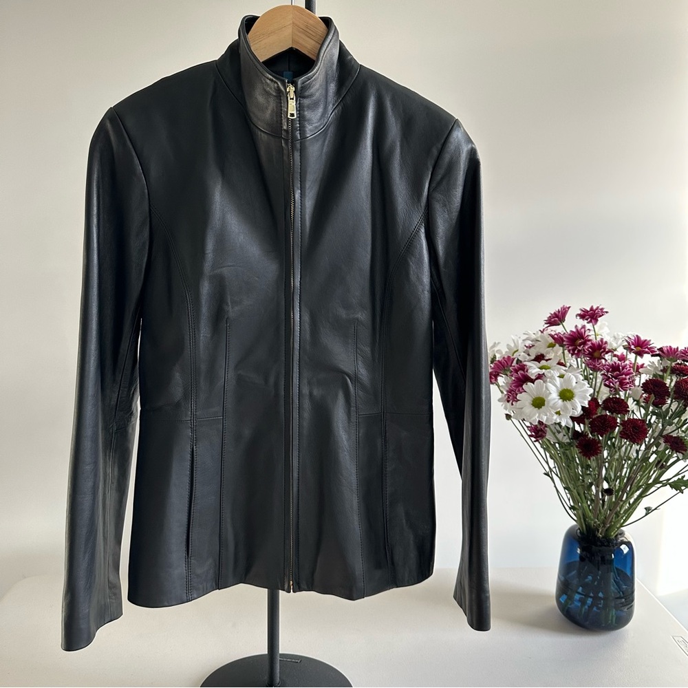 Cole Haan Women's Wing Collar Leather Jacket • small • lamb skin